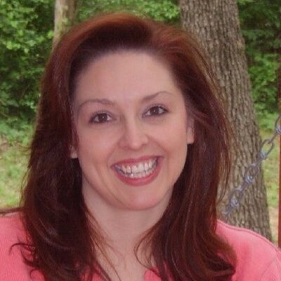 Profile Picture of Donna Bridge (@Bassett_Baby) on Twitter