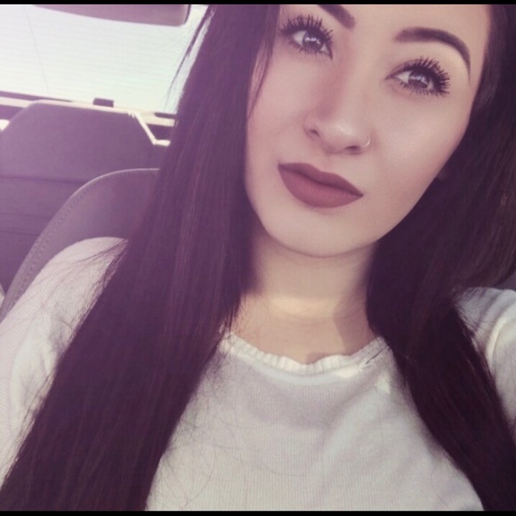 Profile Picture of Brianna Seymour (@xxbriaannnaa_) on Poshmark