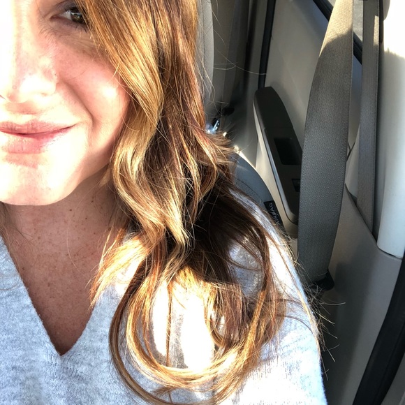 Profile Picture of Stephanie Steele (@stephanieste402) on Poshmark