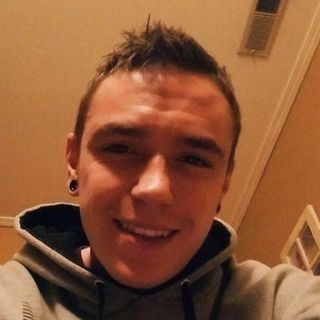 Profile Picture of Aaron Peffley (@aaron.peffley.98) on Facebook