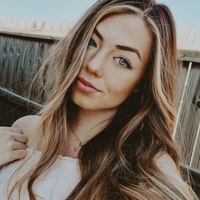 Profile Photo of Meg (@Megan__ryan) on Twitter