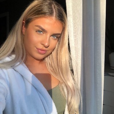 Profile Picture of Amelia Giles (@ameliagiless) on Twitter