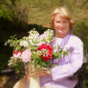 Profile Picture of Sharon Moore Myers (@sharononaroll) on Youtube