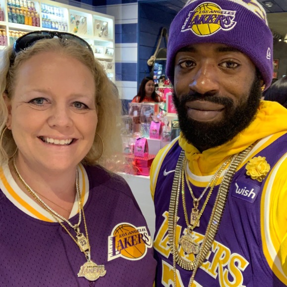 Profile Picture of Morgan Jacobson (@flyeaglesfly9) on Poshmark