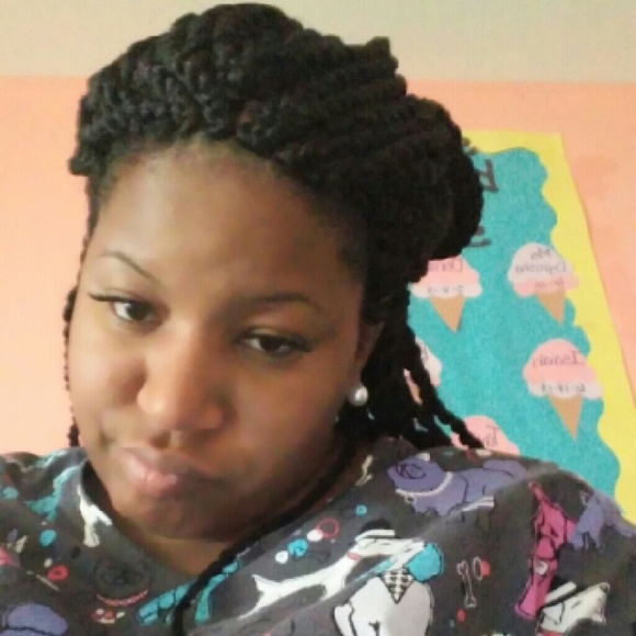 Profile Picture of Dynisha Dickson (@queend10) on Poshmark
