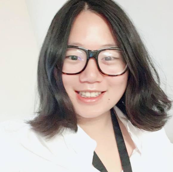 Profile Picture of Siyi Tang (@siyitang) on Poshmark