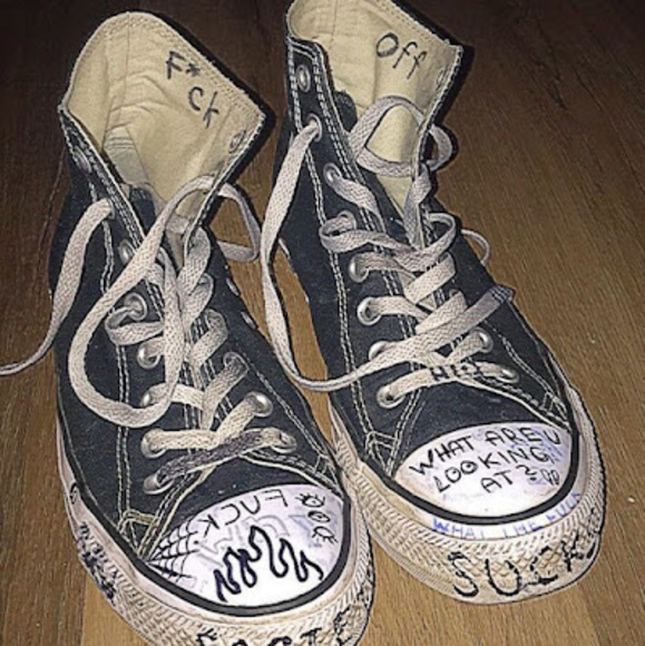 Profile Picture of Bella Alvarado (@bellax_alv) on Poshmark