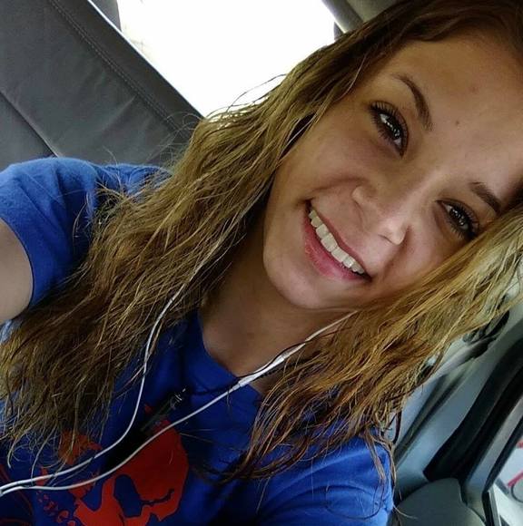 Profile Picture of Christina Feagin (@xtina69_) on Poshmark