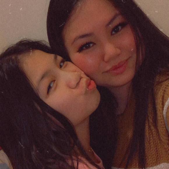 Profile Picture of Trinh Nguyen (@betrinh94) on Poshmark