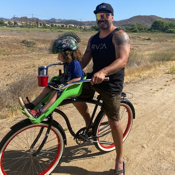 Profile Picture of Steven Tovar (@tovar421) on Poshmark