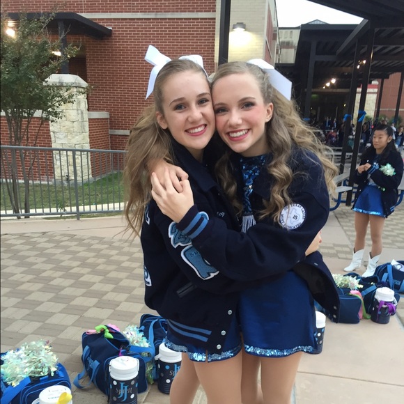 Profile Picture of Kailey Fariss (@kaileyfariss) on Poshmark