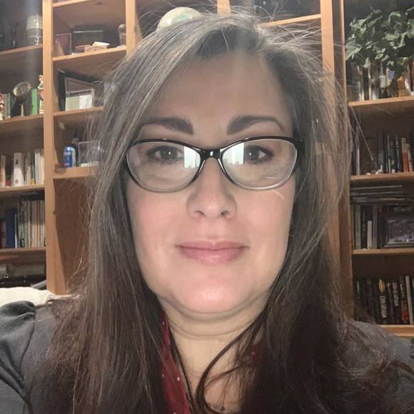 Profile Picture of Shari Pickell (@sharipickell) on Poshmark