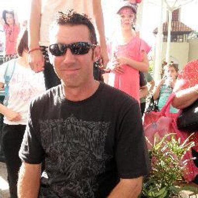 Profile Picture of Damien Curtis (@damothegun) on Twitter