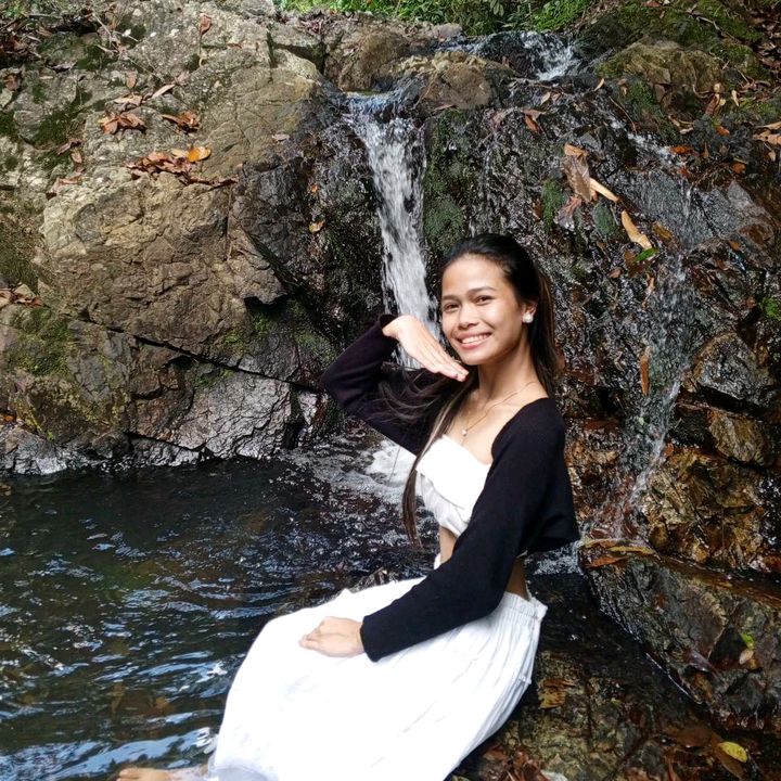 Profile Picture of EunicePera (@jhazeleunice) on Tiktok