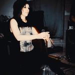 Profile Picture of Charlotte Newell (@charlottemetalvocalist) on Instagram