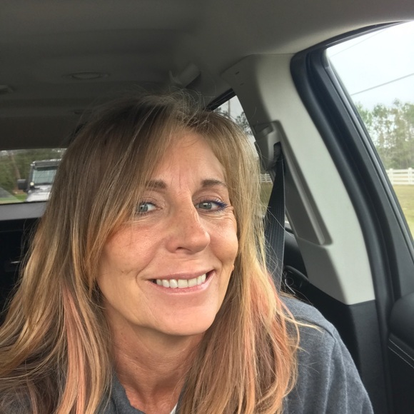 Profile Picture of Kimberly Eiland (@kimbey710) on Poshmark