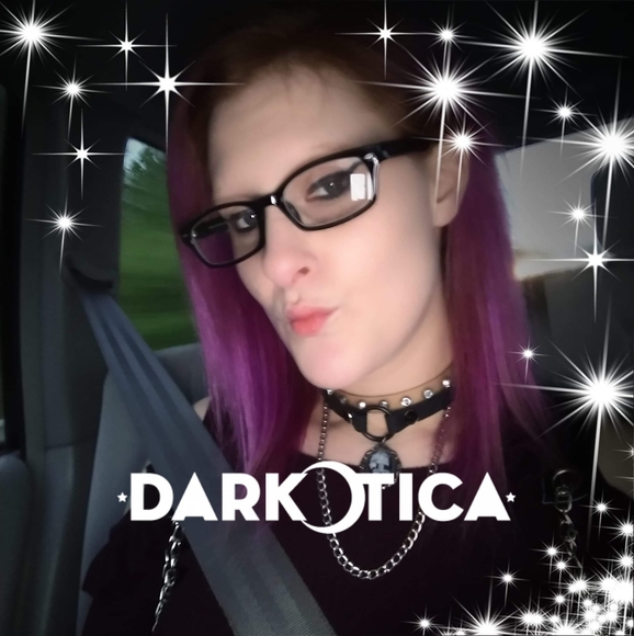 Profile Picture of Amanda Ridler (@cheshireblue88) on Poshmark
