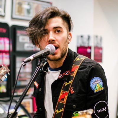 Profile Picture of Jamie #AllNightLong (@JamieGTBand) on Twitter