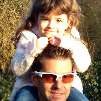 Profile Picture of Donovan Bennett (@vibrablue) on Twitter