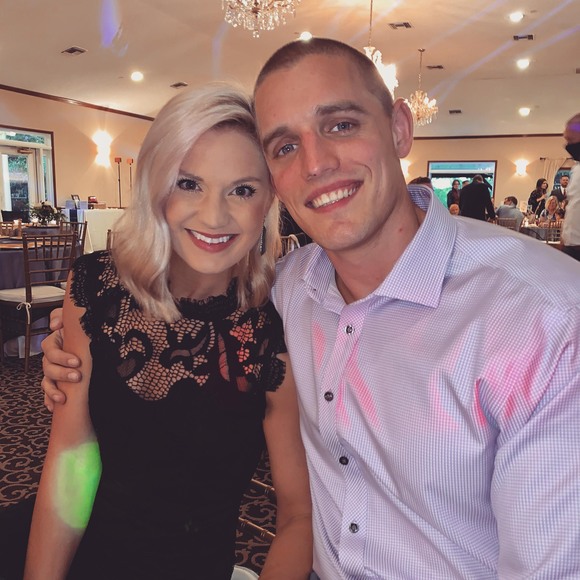 Jennifer Isasi - Poshmark Profile Picture of Jennifer Isasi (@jenisasi) on Poshmark