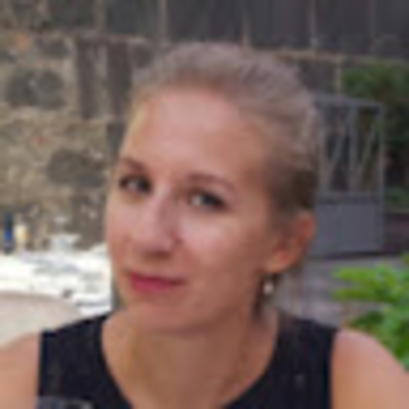 Profile Picture of Kristýna Paulíková (@kristyna_paulik) on Poshmark