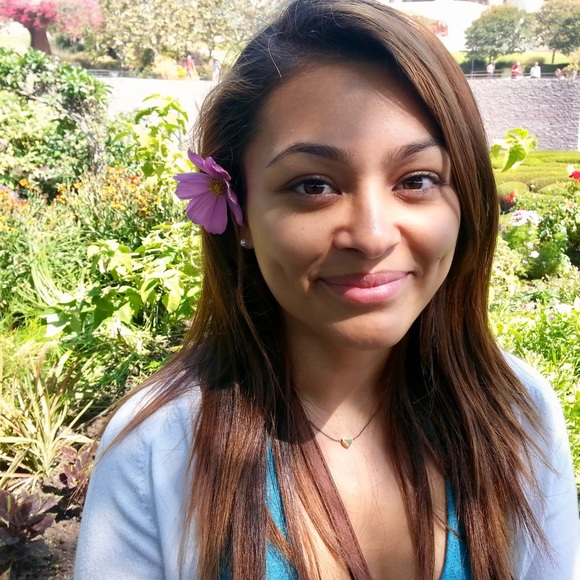 Profile Picture of Monique Rocha (@moniqueebabee) on Poshmark