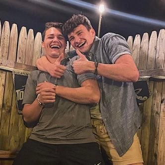 Profile Picture of Cameron Schroeder (@cam_schroeder) on Twitter