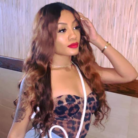 Profile Picture of Jasmine Peele (@jasmine432j) on Poshmark