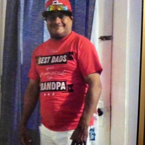 Profile Picture of Gonzalez Miguel (@gonzalezmigu468) on Poshmark