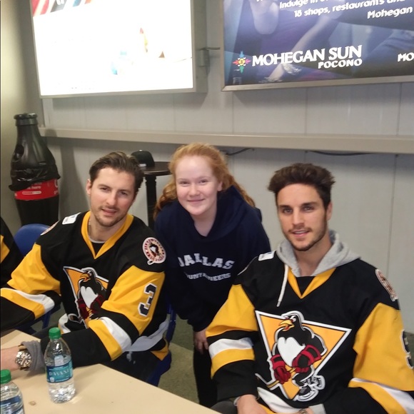 Profile Picture of Carolyne Wintersteen (@cwintersteen14) on Poshmark