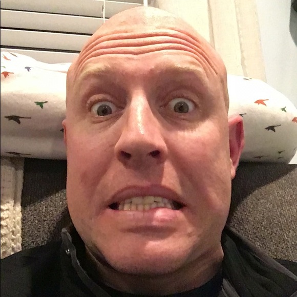Profile Picture of Bryan Shea (@bryanshea) on Poshmark