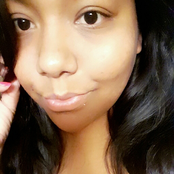 Profile Picture of Sarah Lasalde (@sarahbear32) on Poshmark