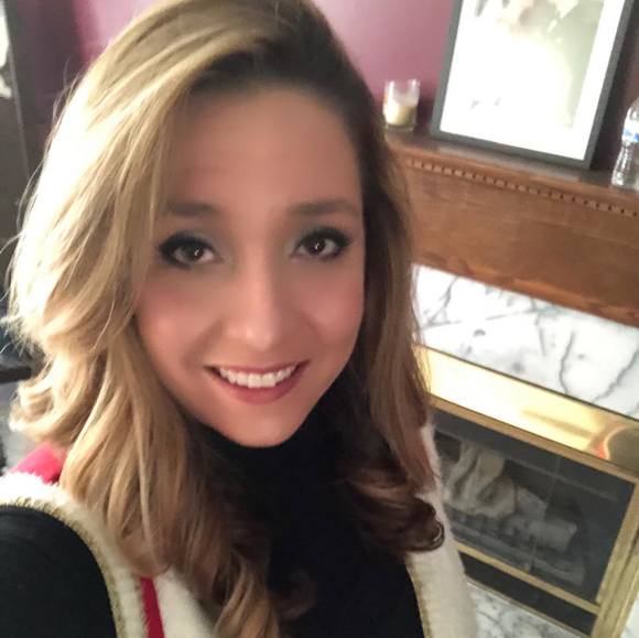 Profile Picture of Jerilyn White (@jerilyn1811) on Poshmark