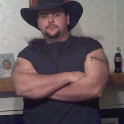 Profile Picture of Steven Hammett (@intimudator74) on Twitter