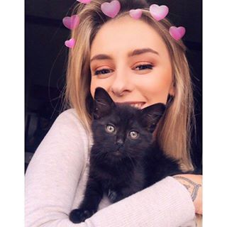 Profile Picture of Clara Poulin ( Coeur C'Dieu ) (@clara.poulin.200) on Facebook