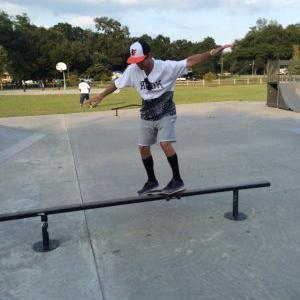 Profile Picture of Gabriel McCormick (@Mac_or_Mik) on Twitter