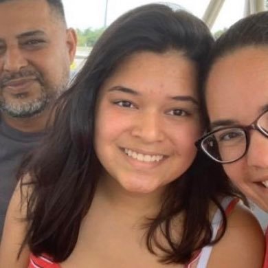 Profile Picture of Aneeza Agha (@AneezaAgha) on Twitter