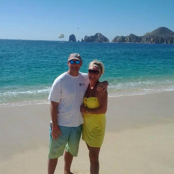 Profile Picture of David Eric (@spine2525) on Poshmark