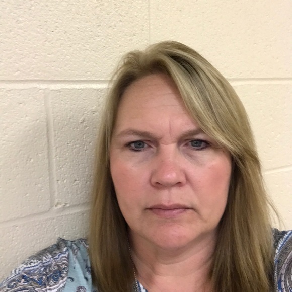 Profile Picture of Bobbie Lancaster (@bjlancaster) on Poshmark