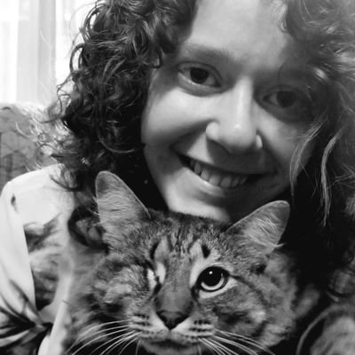 Profile Picture of Gabriella Graham (@dragonsndbeer) on Twitter