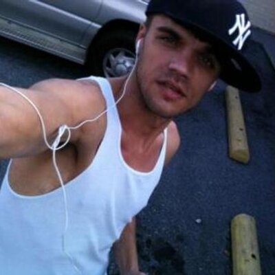 Profile Picture of Derek Moyer (@DerekMoyer4) on Twitter