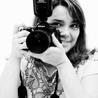 Profile Picture of Michele Lopes (@michelelopes100) on Twitter