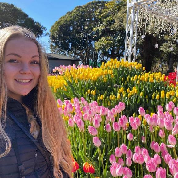 Profile Picture of Natalia Schneider (@natalia_02) on Poshmark