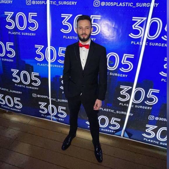 Profile Picture of Karel González duardo (@karelgd) on Poshmark