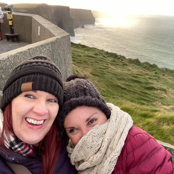 Profile Picture of Gretchen Phillips (@gretchenladewig) on Poshmark