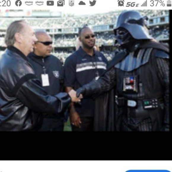 Profile Picture of Matthew Rooney (@matthewroone405) on Poshmark