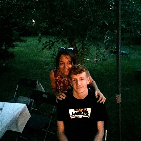 Profile Picture of Andrew Pelfrey (@apelf) on Poshmark