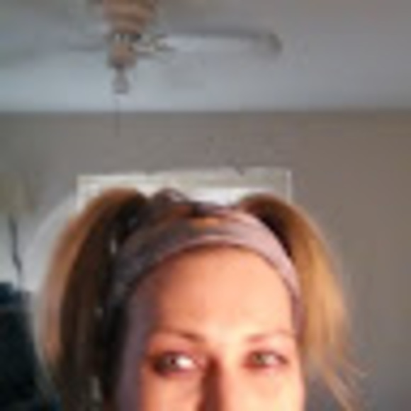 Profile Picture of Kala Moore (@krmoore841) on Poshmark