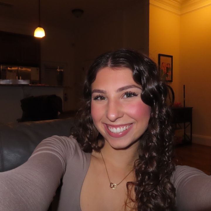 Profile Picture of Julia (@julialavertyy) on Tiktok