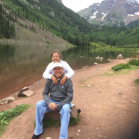 Profile Picture of Mickey Landers (@micklanders) on Poshmark